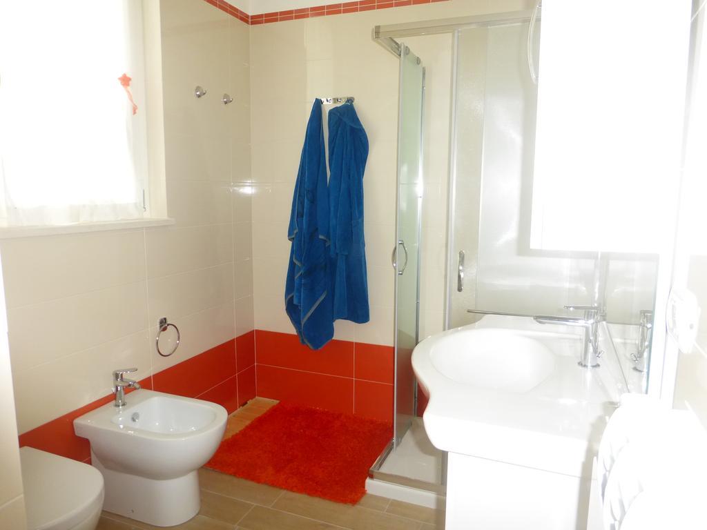 Appartement A Due Passi Dal Mare à Civitanova Marche Extérieur photo